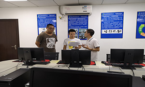 С����ǶԱ�������ʵ���ҵ������������~